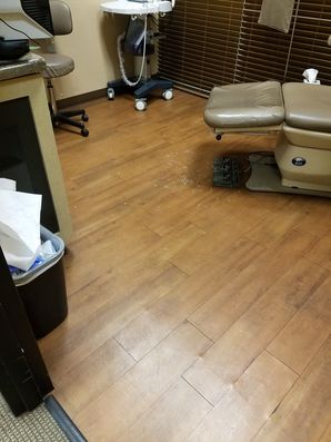 Before & After Wood Floor Cleaning in Avondale (1)